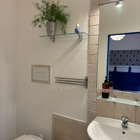 ベッド・アンド・ブレックファスト Assaje Guestroom