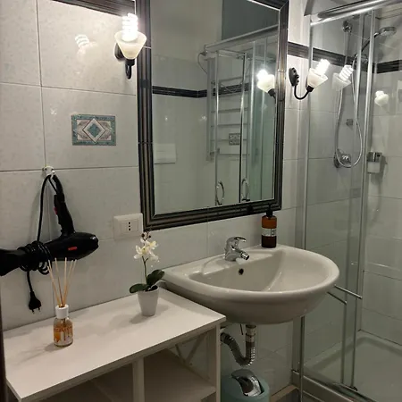 Assaje Guestroom אולביה