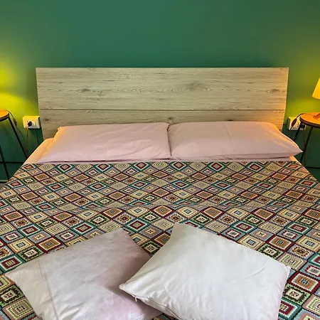 Assaje Guestroom לינה וארוחת בוקר אולביה