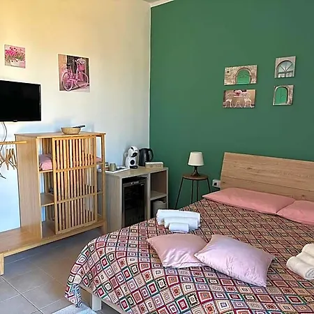 Assaje Guestroom Bed and breakfast 3*